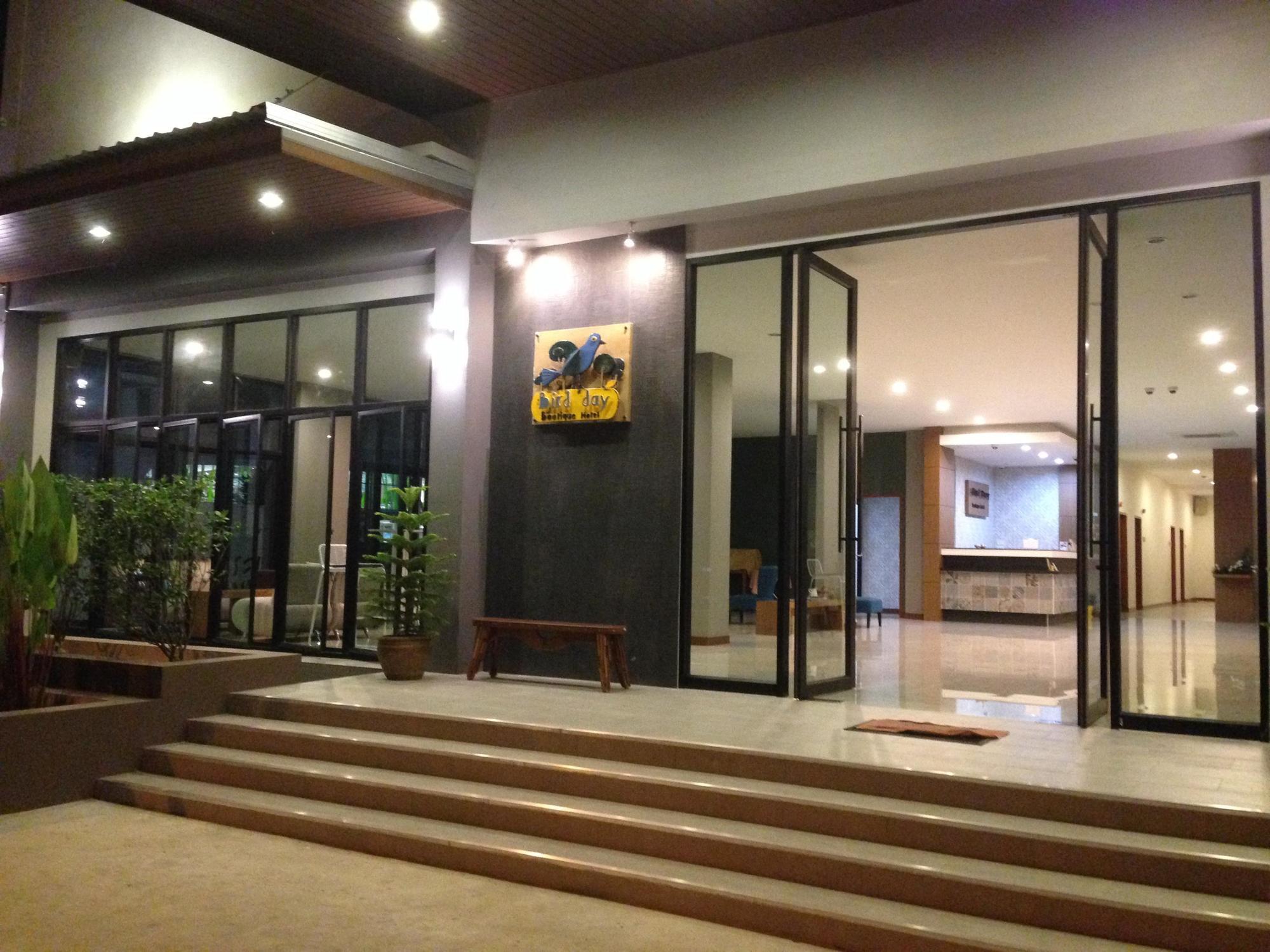 Bird Day Boutique Hotel Mukdahan Exterior photo