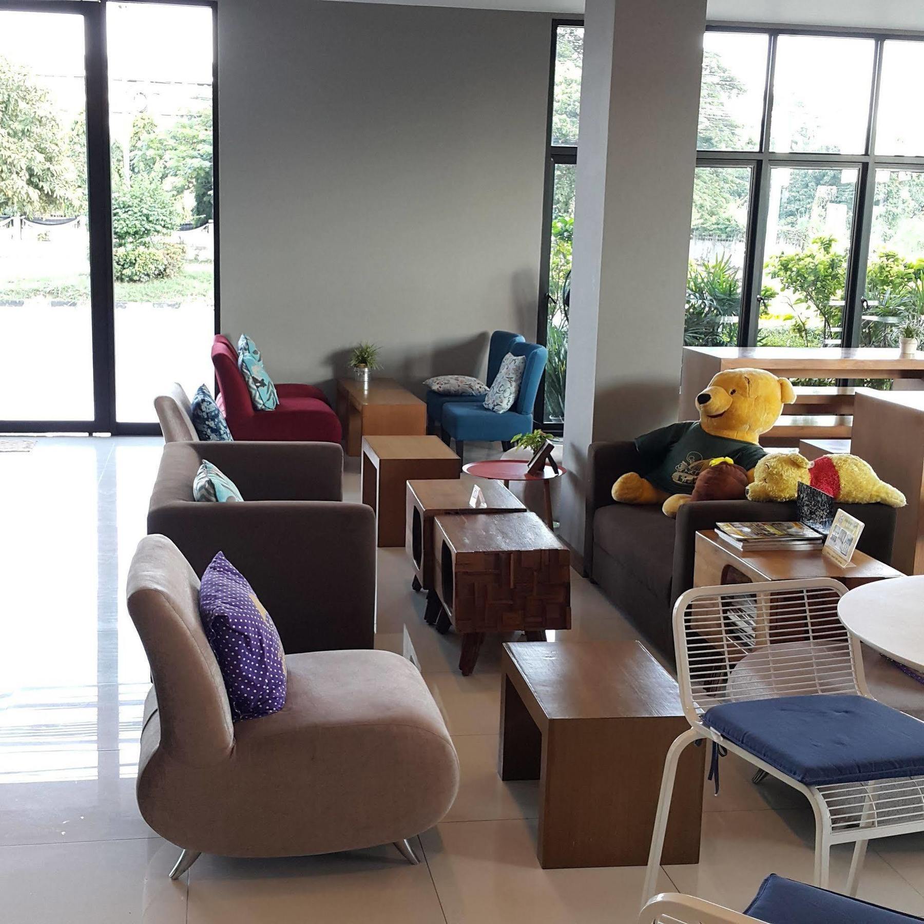 Bird Day Boutique Hotel Mukdahan Exterior photo