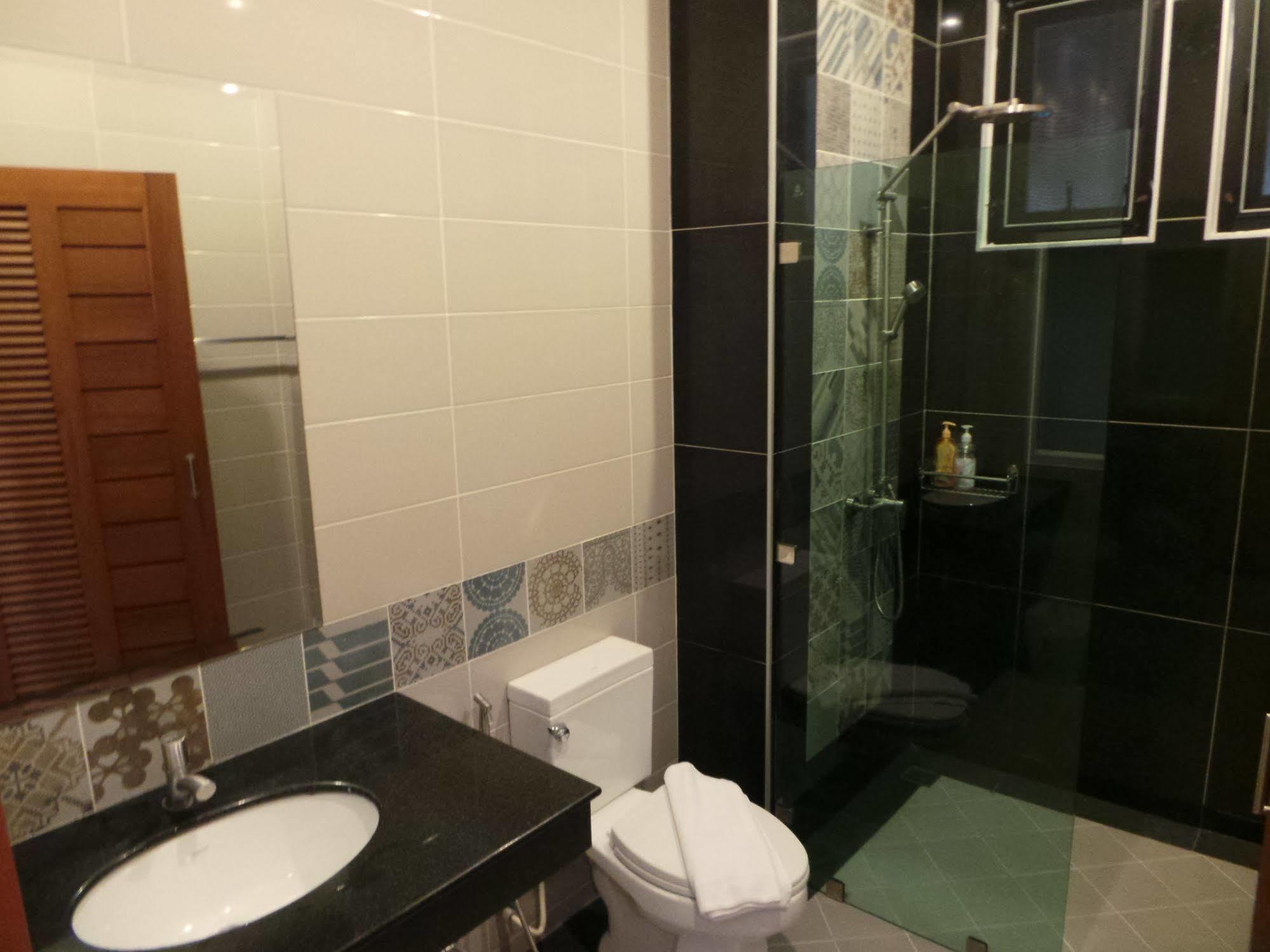 Bird Day Boutique Hotel Mukdahan Exterior photo